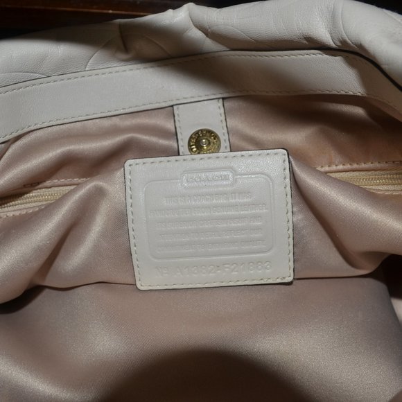 Coach Satchel - Picture 5 of 7